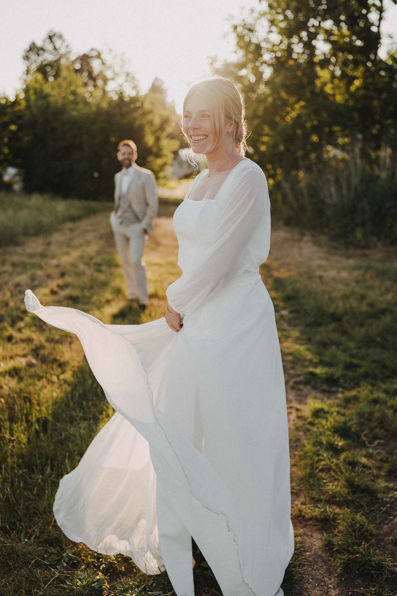 Als Hochzeitsfotograf begleite ich Paare in München, vom getting ready, Trauung und Feier
